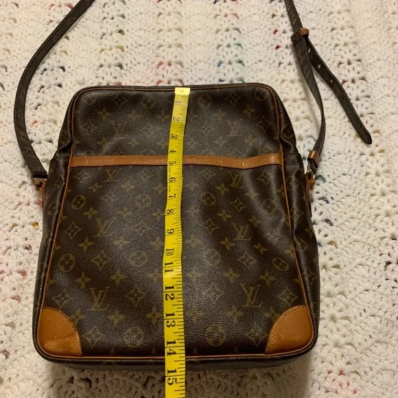 Authentic Louis Vuitton Monogram Danube GM bag - Picture 4 of 16